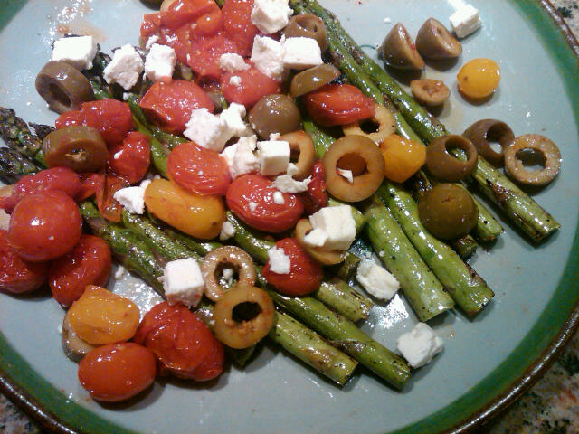 Asparagus with roasted tomatoes, olives and feta