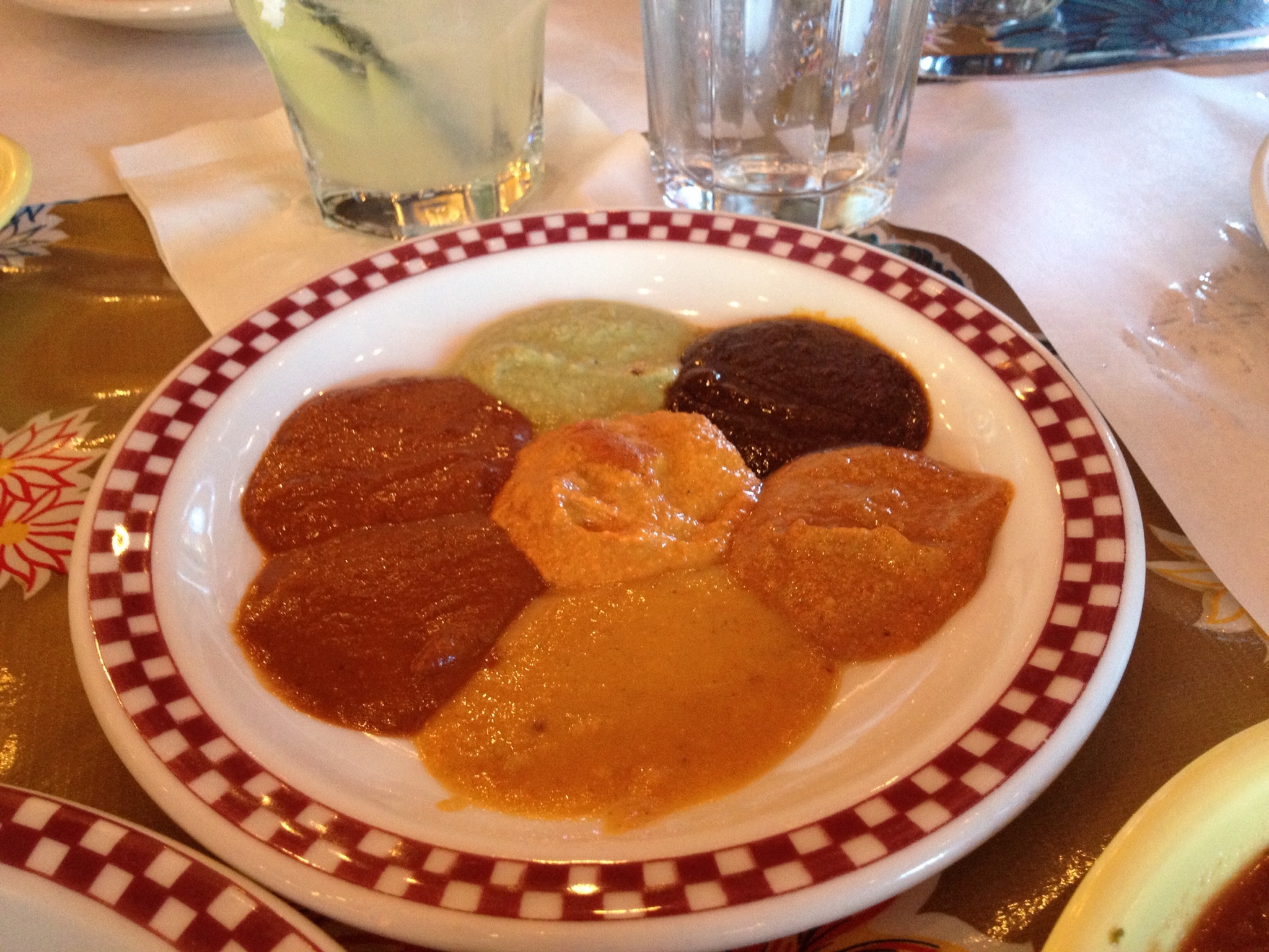 Holy Mole: Poblano Y Negro